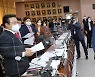 與野 '이재명 국감' 정면충돌.."국민의힘 게이트" vs "대장동 몸통"(종합)