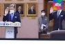 "거짓말뿐" vs "지지율 상승 계기"..국감장 밖 여야 공방
