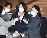 '대장동 의혹 핵심' 남욱, 공항서 전격 체포