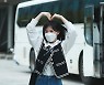 [포토] 웬디, '출근길 애교하트'