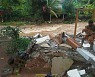 진흙더미가 삼킨 아이들.. 印, 폭우로 최소 25명 사망[영상]