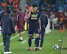 "김민재, 다이렉트 퇴장감인데" 前 터키 심판이 지적한 오심
