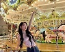 오마이걸 지호, 튜브톱 입고 뽐낸 우월 몸매..상큼함은 덤 [MD패션]