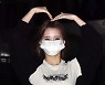 라잇썸 나영   '따뜻한 하트 하나 보내요'[포토엔HD]