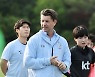 '벨호' 여자축구대표팀, 미국과 친선 2연전 위해 출국