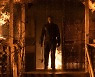 살인마 앞세운 '할로윈 킬즈', 007 꺾고 가성비 대박 흥행