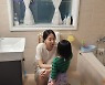 이지혜, '♥세무사' 효녀딸 태리의 야무진 '엄마치카' 솜씨 "난 괜찮은데"