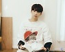 이진혁, 오늘(18일) 컴백..종합선물세트 같은 앨범[공식]