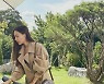'박성광♥' 이솔이, 으리으리 정원=수목원인 줄.. 명품백 들고 찰칵 "날씨 좋네"