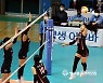 [실업배구 종합선수권] 후위공격을 하는 이민주.