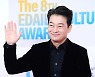 [포토] 조성하, 꽃중년의 여유