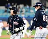 [포토] 허경민 '0의 균형 깨는 1타점 희생플라이'