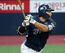 '무주공산' 홈런왕 경쟁..나성범-최정, 끝까지 간다