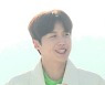김선호 '1박 2일' 하차 요구도 이어져..충무로 차기작도 부담?