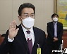 강한승 대표 "쿠팡은 한국 기업..입점 업체 정보 활용 안해"