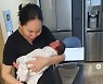세쌍둥이 출산 황신영 "부자된 것 같지만 그날을 기다릴게"