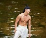 '연모' 로운, 화끈한 상탈 비하인드..100점 만점 피지컬