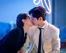 신민아-이하늬-박규영, '도순녀(盜脣女)'들의 전성시대 [김재동의 나무와 숲]