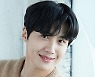 '낙태 종용 의혹' 김선호, KBS 1박 2일 하차..출연 예정작 줄줄이 위기