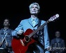 "David Byrne's American Utopia" Reopens on Broadway
