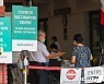 '위드코로나' 싱가포르, 사망 18명 최다치 경신..한달간 방역 강화
