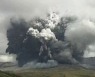 [사진] 일본 아소산 분화 .. 화산재 상공 3500m까지 치솟아