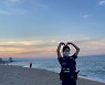 라붐 진예, 경찰의 날 기념 팬심 저격 하트..경찰복도 예쁘네