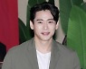 '니키리♥' 유태오, 코로나19 완치.."방역 지침 철저히 지킬 것"