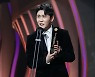 [MD포토] 영탁 '한류드라마 주제가상 수상' [서울드라마어워즈]