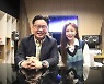 한복 홍보대사 전효성, 서경덕 교수가 기획 '한복의 역사' 내레이션 참여