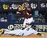 동점 득점 올리는 김용의[포토]