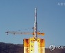 북한, 누리호 발사일에 5년전 '광명성 4호' 발사 조명