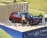 BMW 순수전기차 iX, 부산 LPGA 골프 대회장서 국내 첫 전시