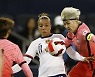 한국 여자축구, '세계 최강' 미국에 선전 0-0 무승부
