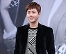 김선호 사생활 논란에..제주도 사는 이효리 소환된 까닭