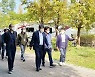 유문종 수원시 제2부시장, 광교호수공원 사업대상지 점검