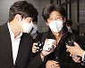 남욱 "커피 살게요" 여유만만..이유있나?