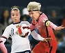 한국 여자축구, 세계최강 미국 상대로 비겼다