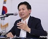 원희룡·현근택, '이재명 소시오패스 발언' 두고 생방 중 고성
