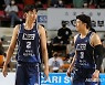 프로농구 MVP 송교창, 왼쪽 네 번째 손가락 골절..수술