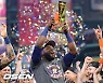 지난해 무릎 수술→올해 ALCS MVP, "사인 스캔들 후 어떤 팀인지 증명하고 싶었다"