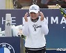 고진영 '우승 샴페인'