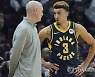 [NBA] '2연속 연장 승부' IND, MIA 꺾고 시즌 첫 승 신고