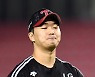 고우석 '아..연속 블론 세이브에 울고 싶다' [MK포토]