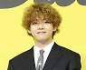 방탄소년단 뷔, 종아리 근육통 호소.."안무 없이 무대 진행" [공식][전문]