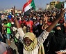 수단 '쿠데타' 세력, 시위대에 총격..최소 12명 부상