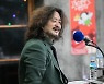 김어준 李 지지하자..여도 야도 "마이크 놓고 캠프 가라" "TBS 퇴출"