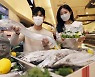 신세계백화점, 제주산 갈치 40% 할인 판매 [포토뉴스]