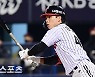 문성주 '끝내기 찬스 만든 안타' [MK포토]
