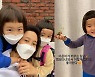 김나영, 당근 키우는 둘째 子 이준.."캠핑 다녀와서 컸다고 좋아해"
